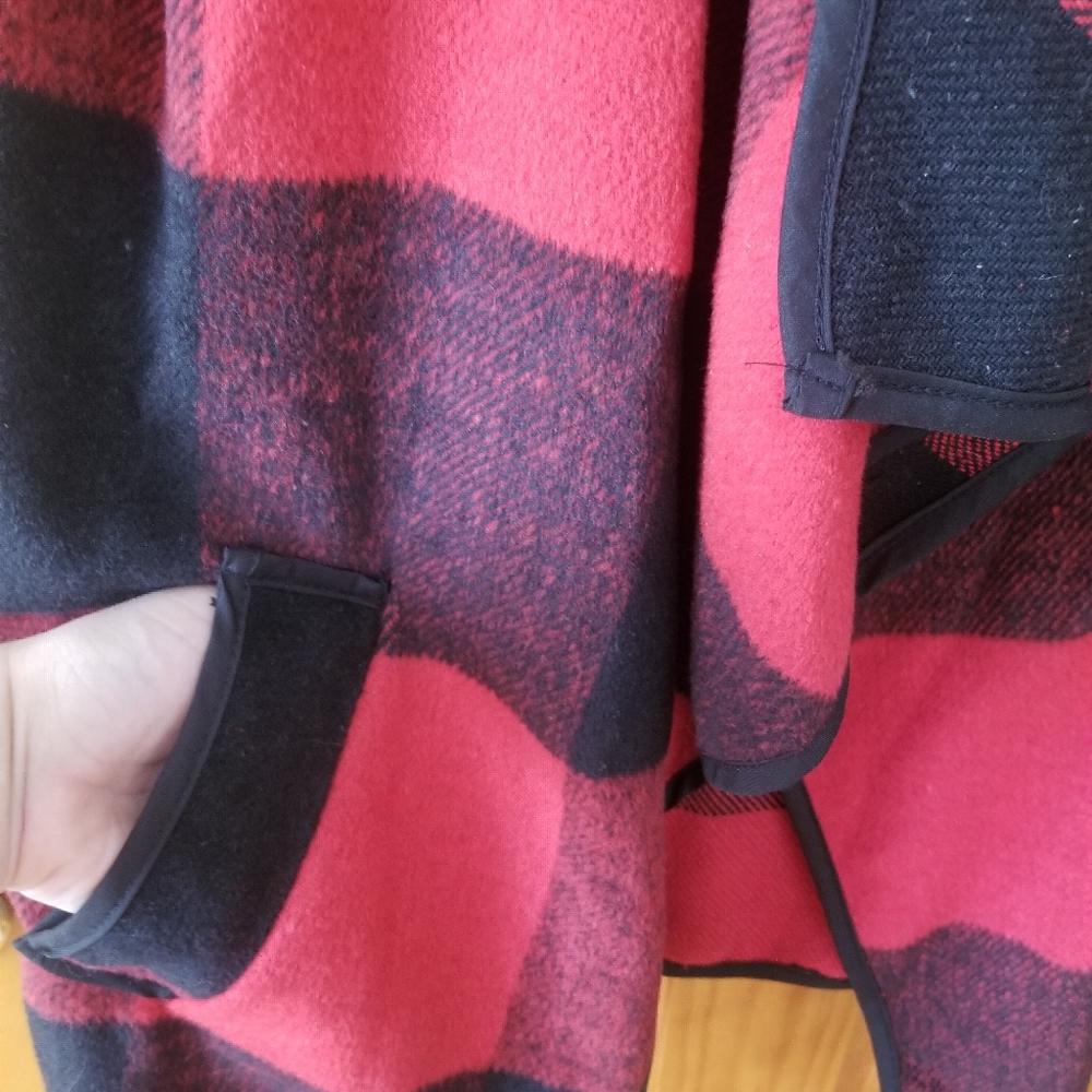 Draped Open Red and Black Plaid Vest size 2x - Picture 3 of 8